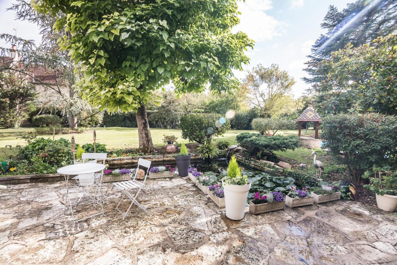Bed and Breakfast Entre Canal Et Vignes Escolives-Sainte-Camille Exterior foto