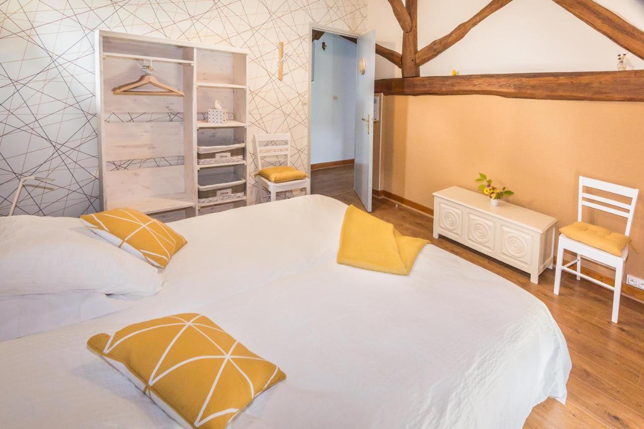 Bed and Breakfast Entre Canal Et Vignes Escolives-Sainte-Camille Exterior foto